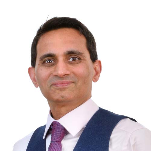 Mr Sanjay Mantry, one of the leading Consultant surgeons at Vision Scotland
